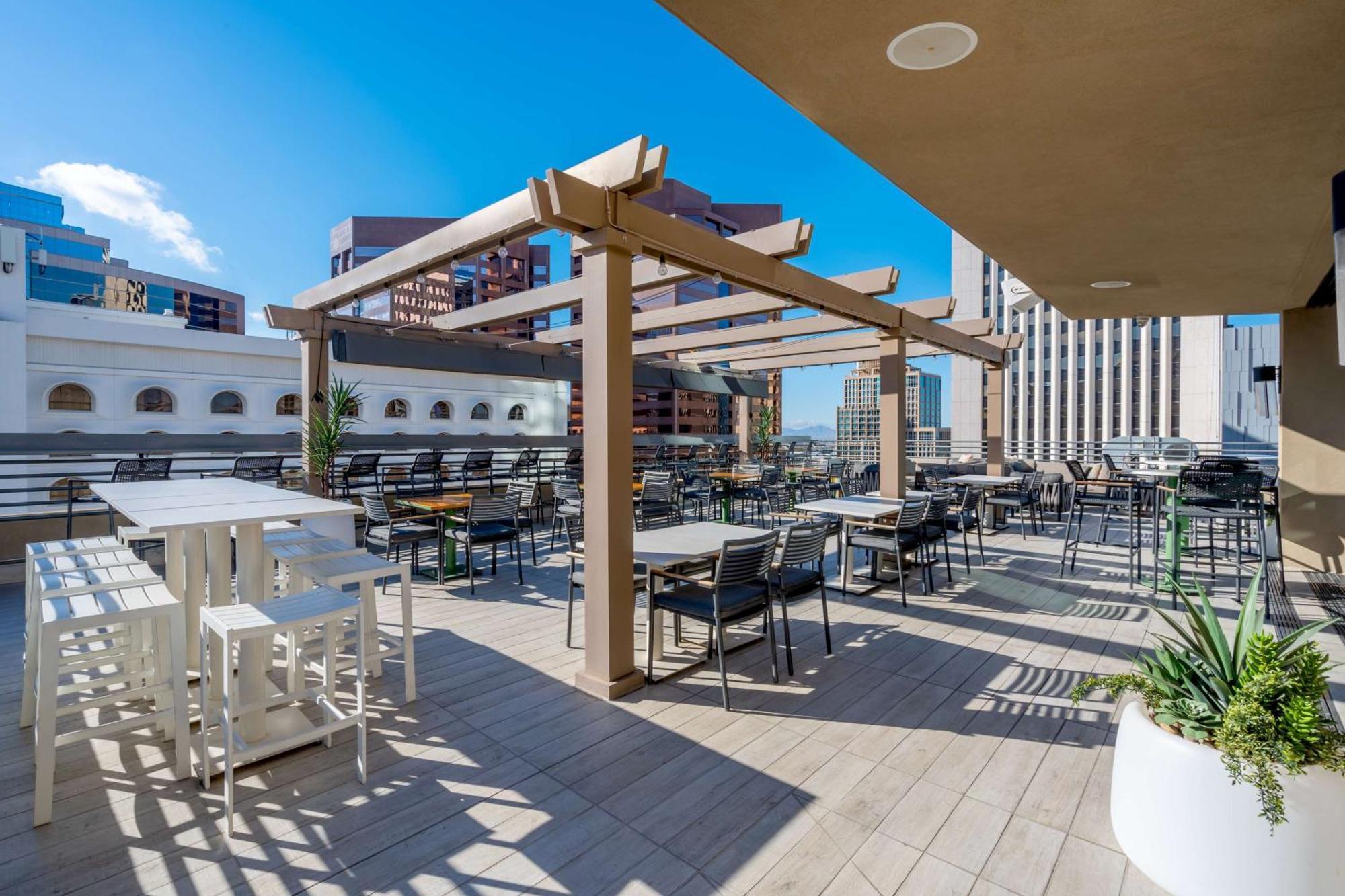 Hilton Garden Inn Phoenix Downtown Exterior foto